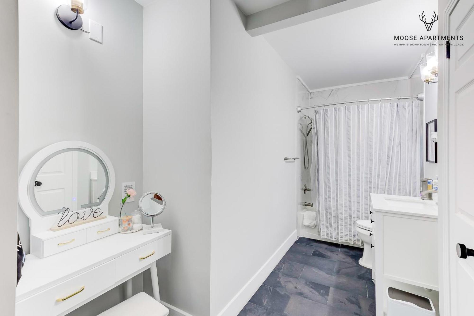 The Moose #7 - Instaworthy Studio With Amazing Views, Free Parking & Heated King Bed ممفيس المظهر الخارجي الصورة